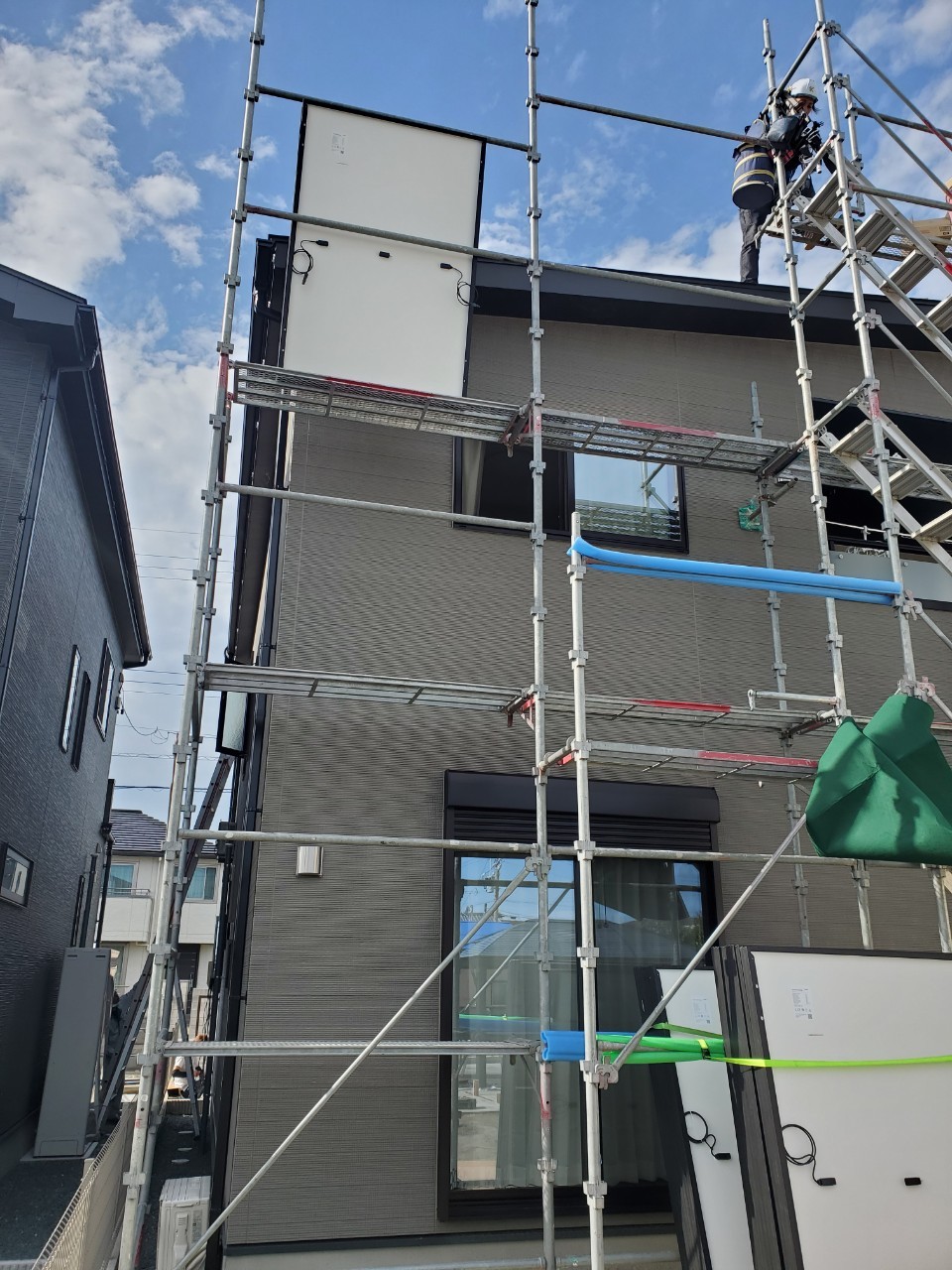 磐田市某住宅屋根上太陽光